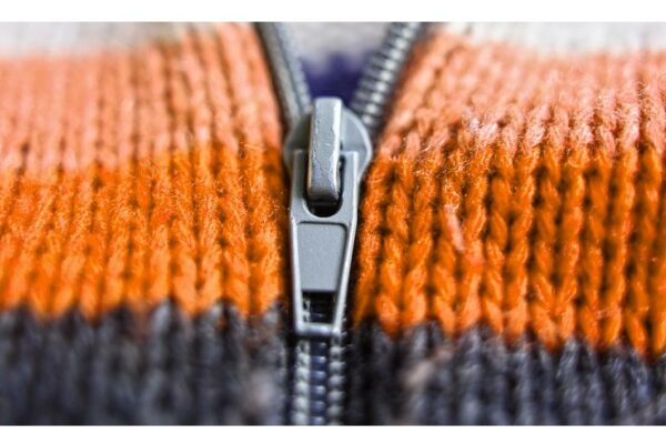 How to Place Zippers in Your Knitted Garment